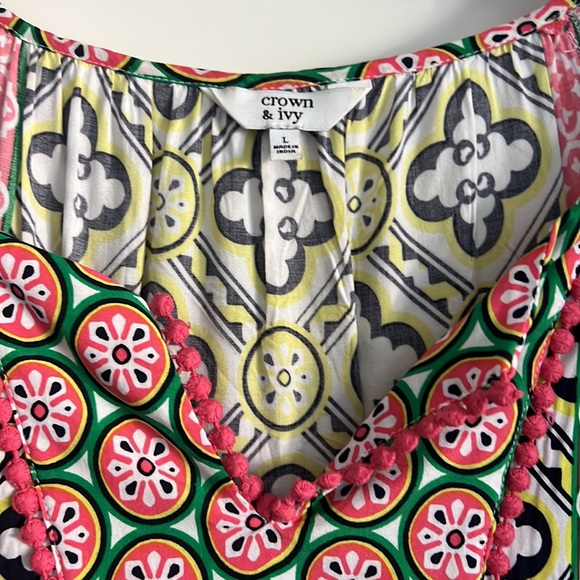 Crown & Ivy Print Blouse Size: Large - Picture 3 of 4